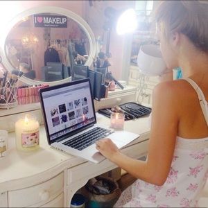 Meet your Posher, Mia